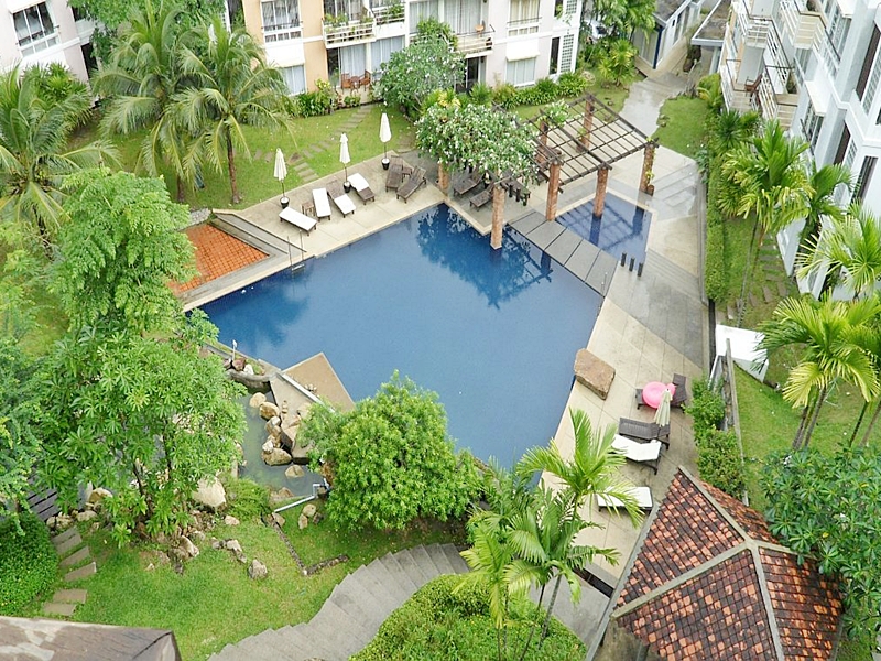 3 bedroom apartment inside pool complex in Kamala