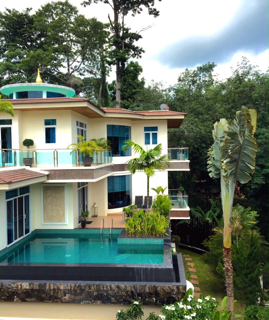 4 bedroom villa in Kata hill