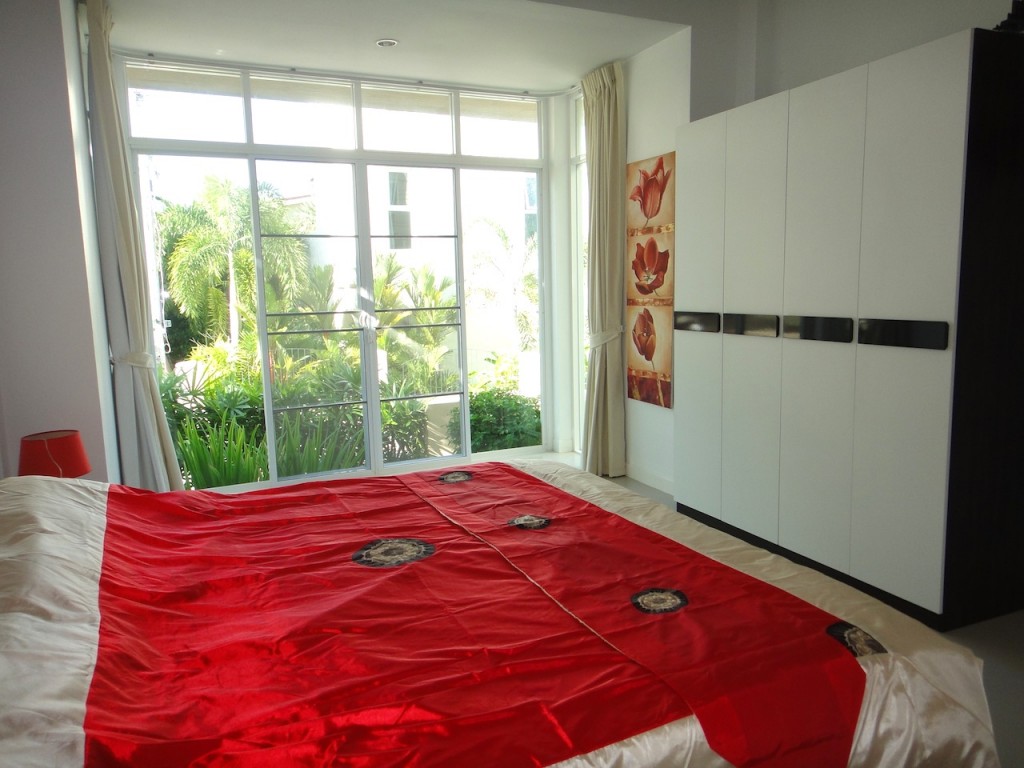 2 bedroom pool villa inside gated estate in Rawai