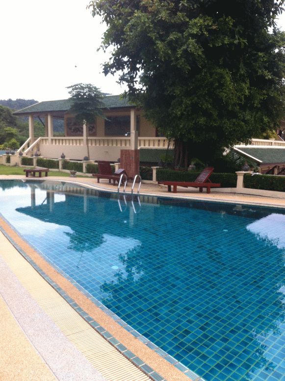 3 bedroom apartment in Patong inside pool complex