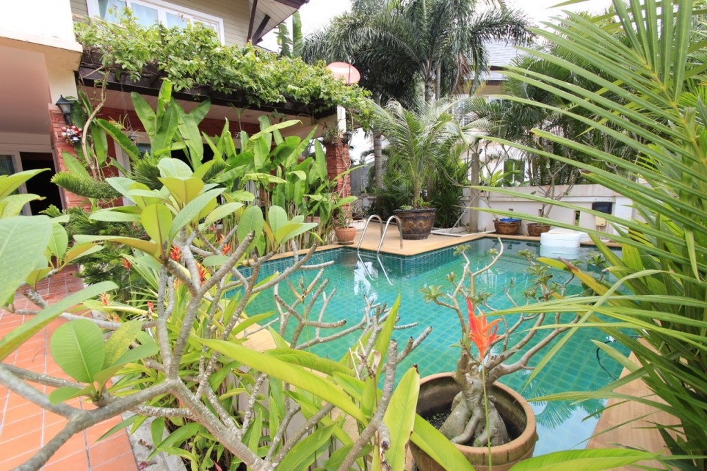 3 bedroom villa in Chalong