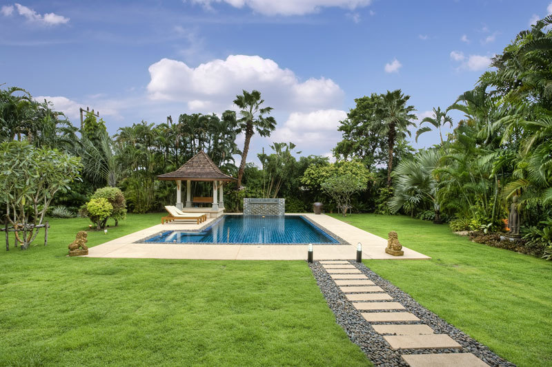 5 bedroom luxurious villa in Nai Harn