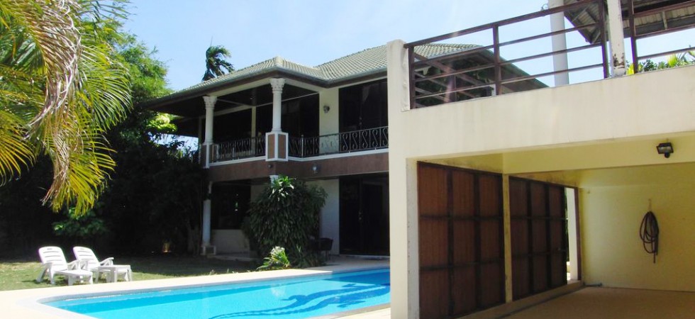 3 bedroom spacious villa in Rawai