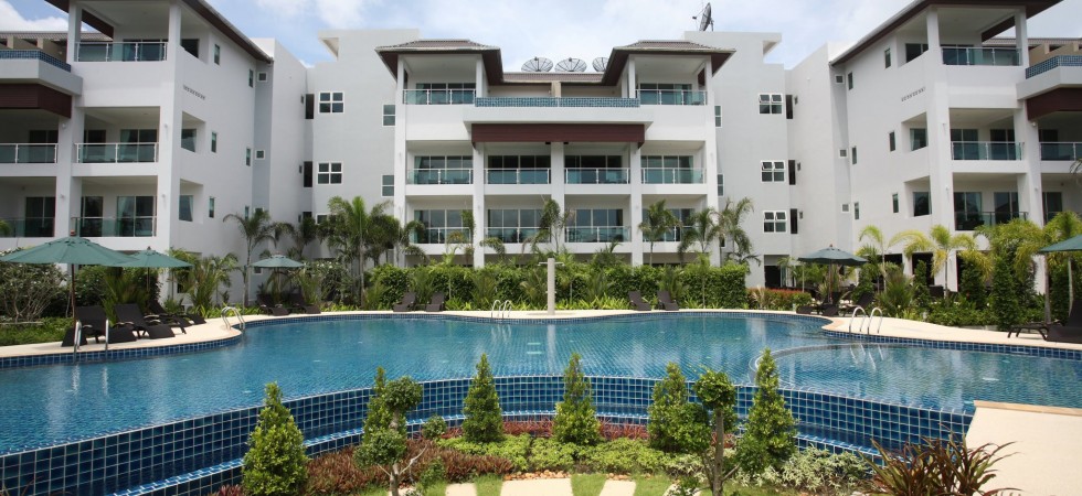 1 bedroom apartment inside pool complex in Bangtao