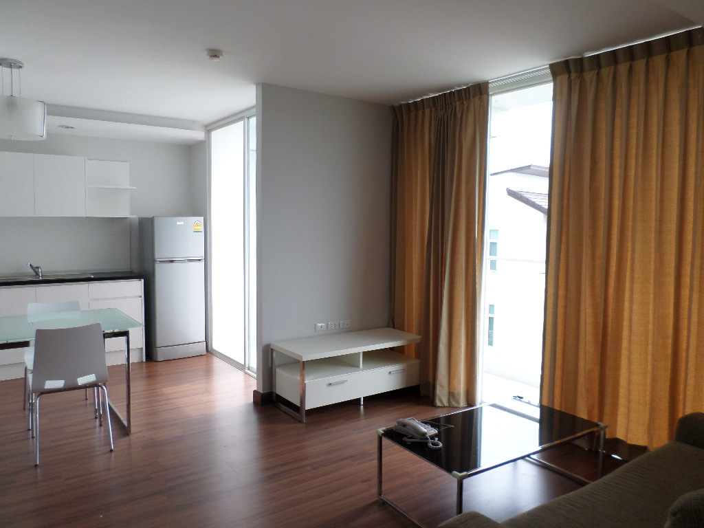 2 bedroom apartment inside pool complex – Phuket Town