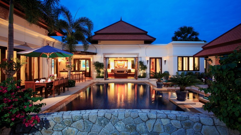 4 bedroom spacious fabulous villa in Bangtao