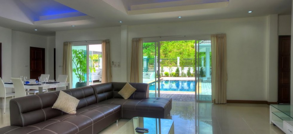 3 + 1 bedroom villa in Chalong