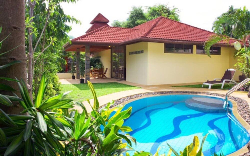 3 bedroom villa in Nai Harn