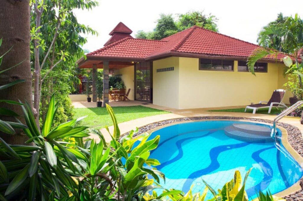 3 bedroom villa in Nai Harn