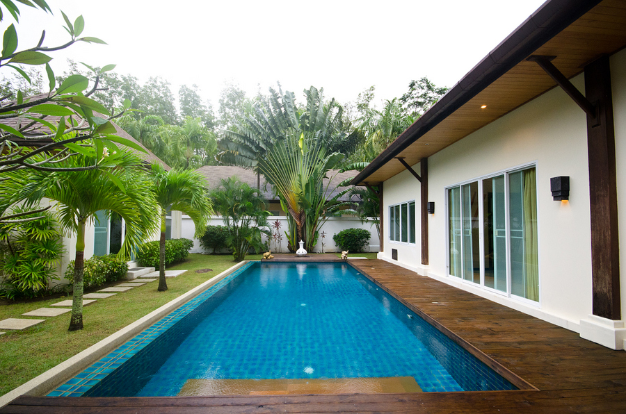 3 bedroom stylish villa in Nai harn