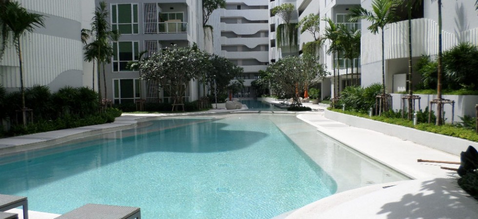 2 bedroom apartment inside pool complex in Kathu