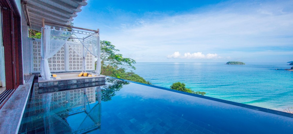 1 bedroom beachfront infinity pool villa in Kata