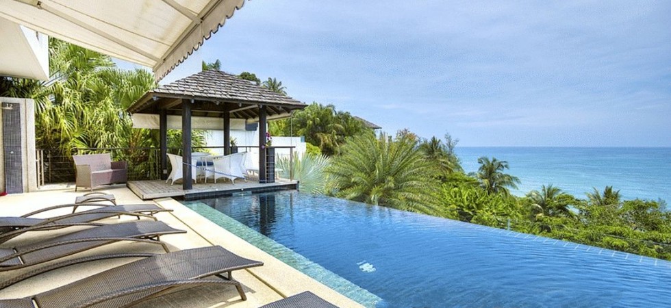 4 + 1 bedroom sea-view villa in Surin with infinity pool