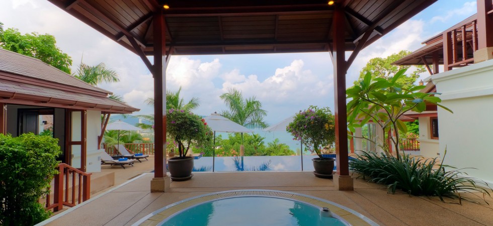 4 bedroom elegant seaview pool villa in Patong