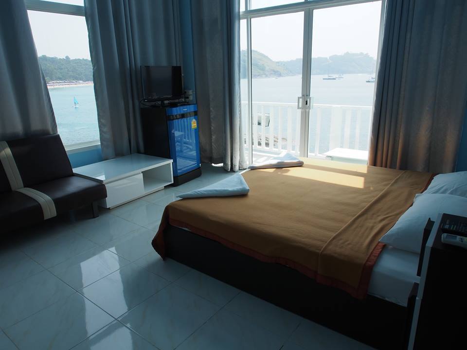 1 bed beachfront bungalow in Nai harn