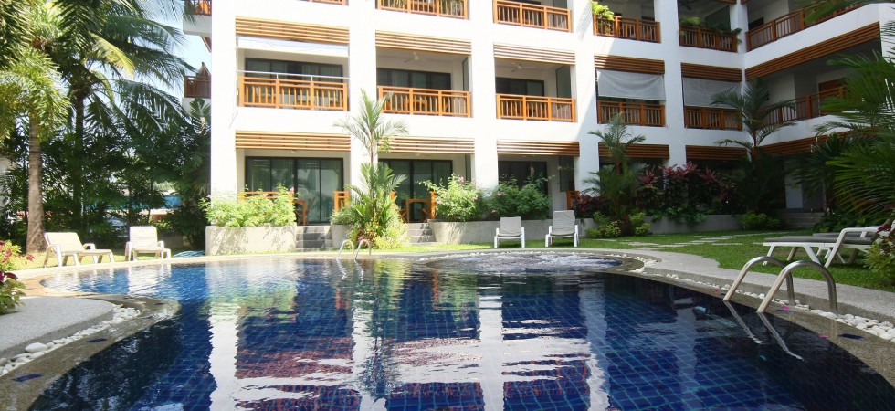 1 bedroom studio walking distance to Surin beach