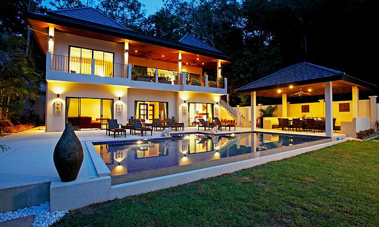 6 bedroom luxury villa in Nai Harn