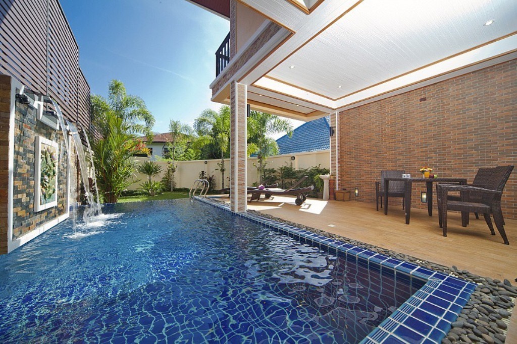 3 bedroom villa in Bangtao