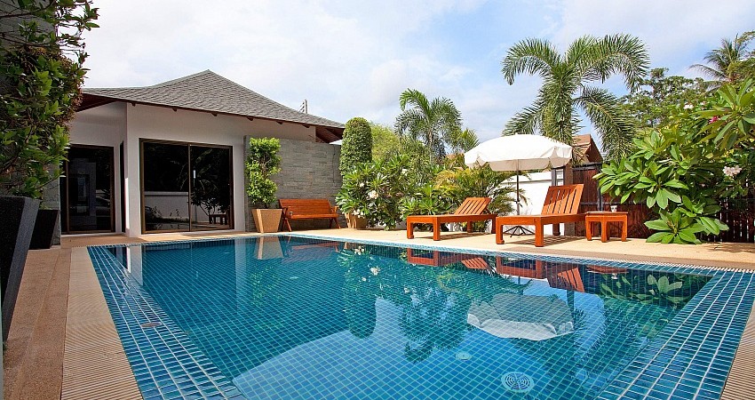 4 bedroom villa on the hillside of Chalong