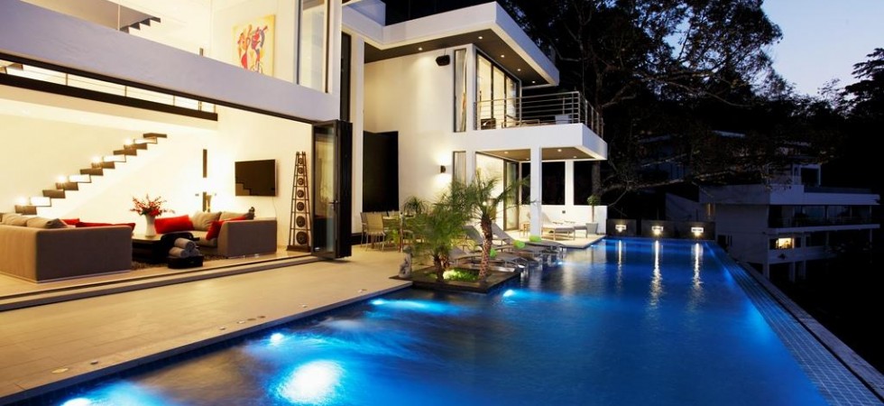 6 bedroom luxury villa overlooking Surin beach