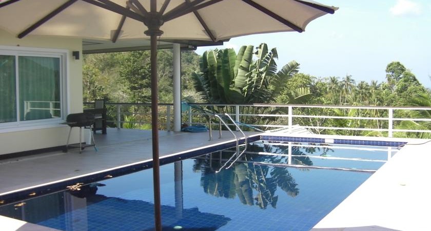 2 bedroom villa in Kata with sea-view