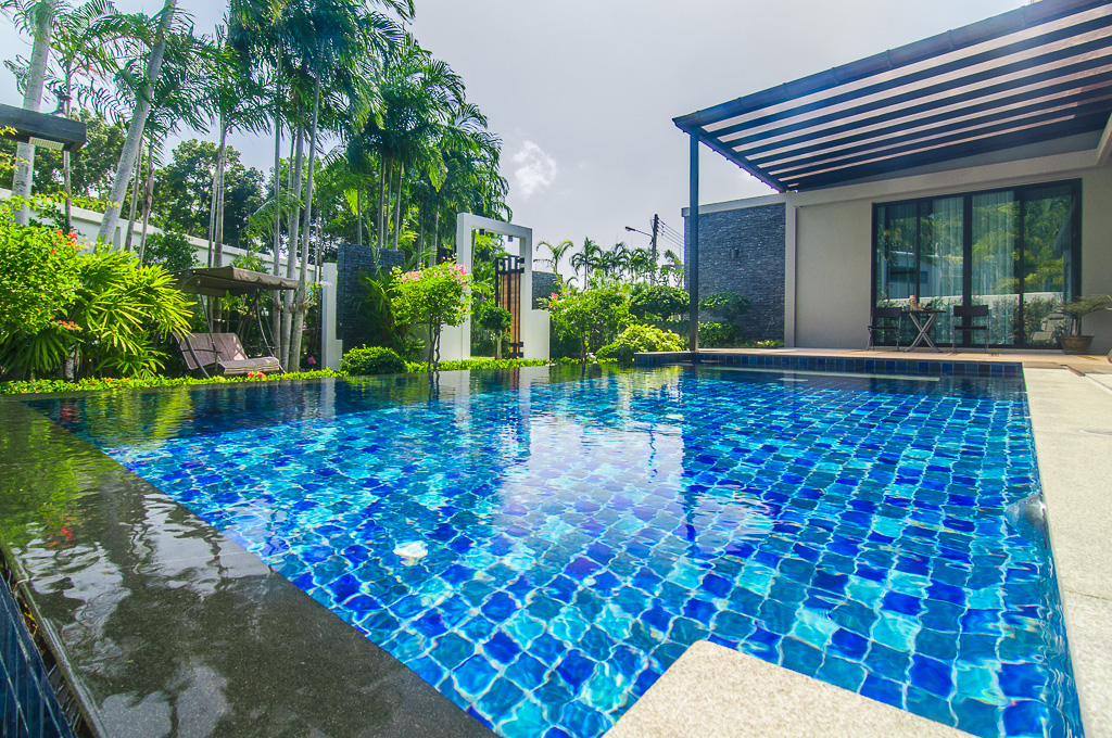 3 bedroom new villa in Nai Harn