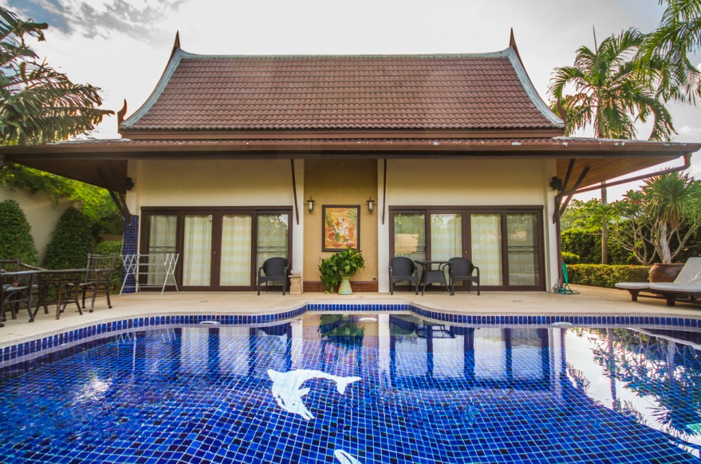 3 bedroom villa in Nai Harn