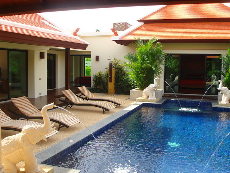 4 bedroom villa in Nai Harn