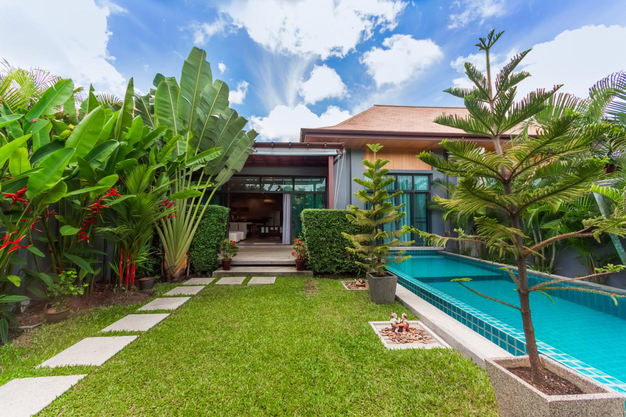 3 bedroom villa in Nai Harn inside secured area