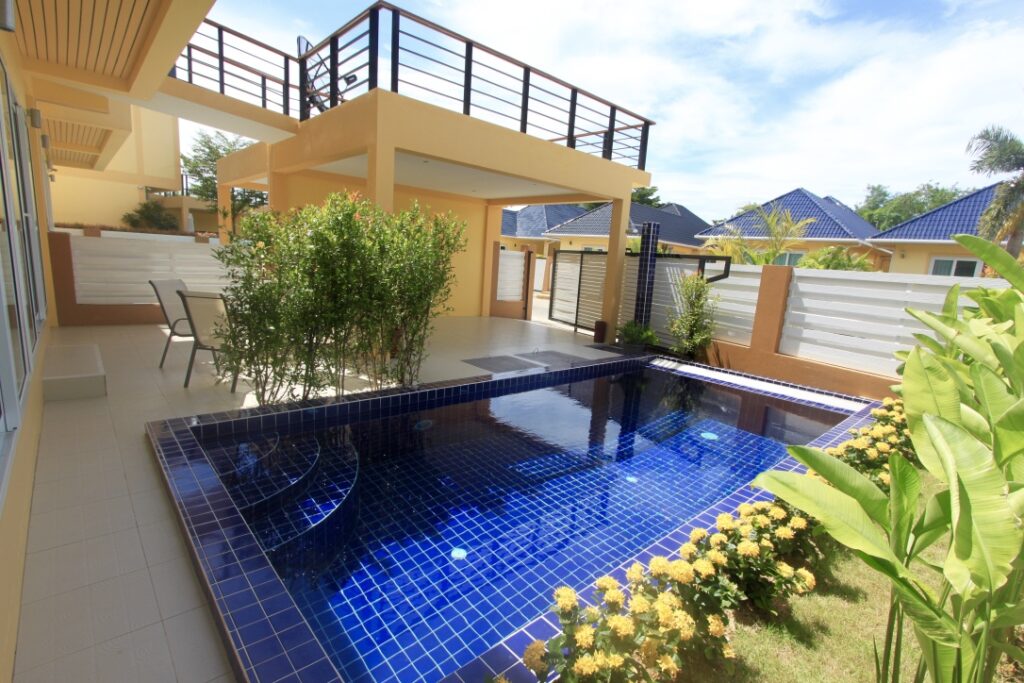 5 bedroom villa newly built inside gated area