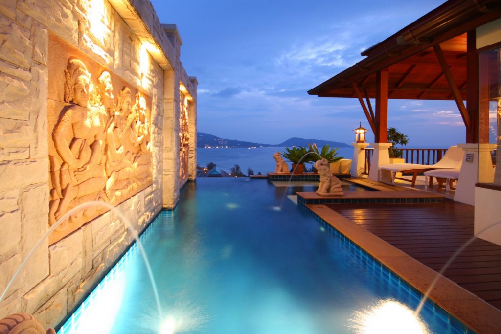 3 bedroom sea view villa in Patong