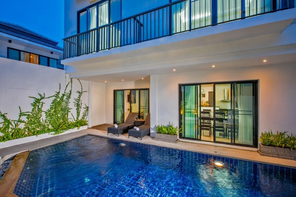 3 bedroom villa in Nai Harn