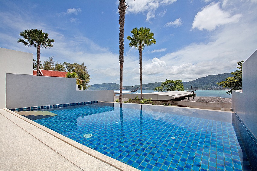 2 bedroom modern sea view villa in Patong