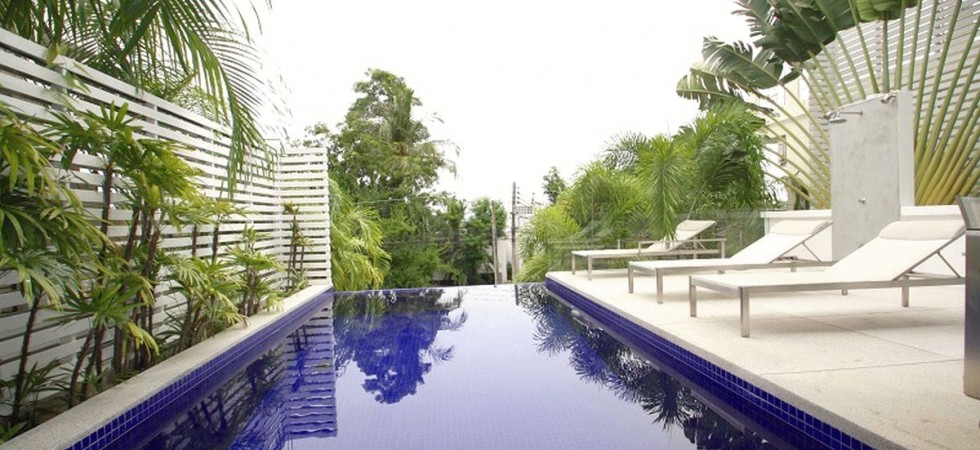 3 bedroom three storey modern villa in Nai Harn