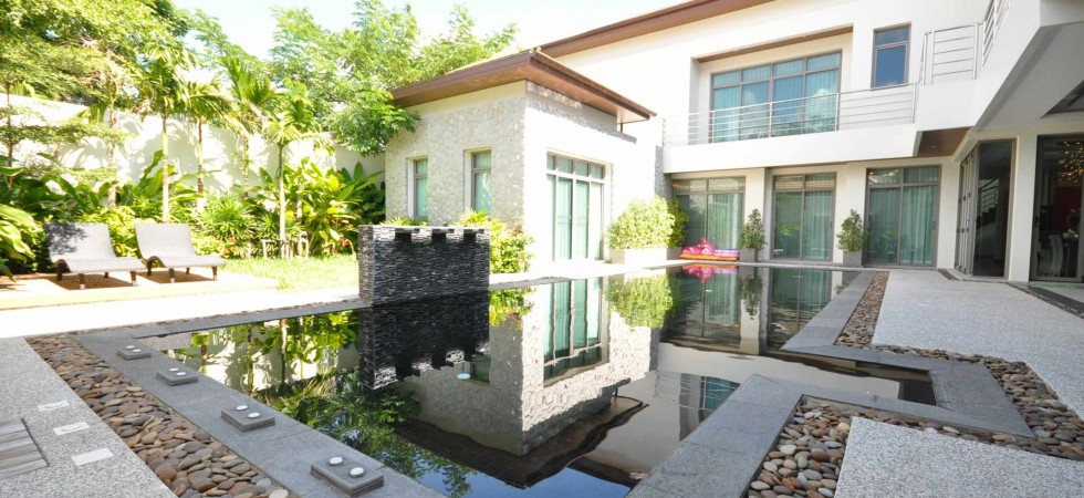 5 bedroom huge modern villa in Nai Harn