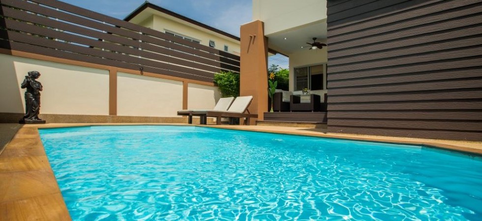 3 bedroom Townhouse with private pool in Bangtao