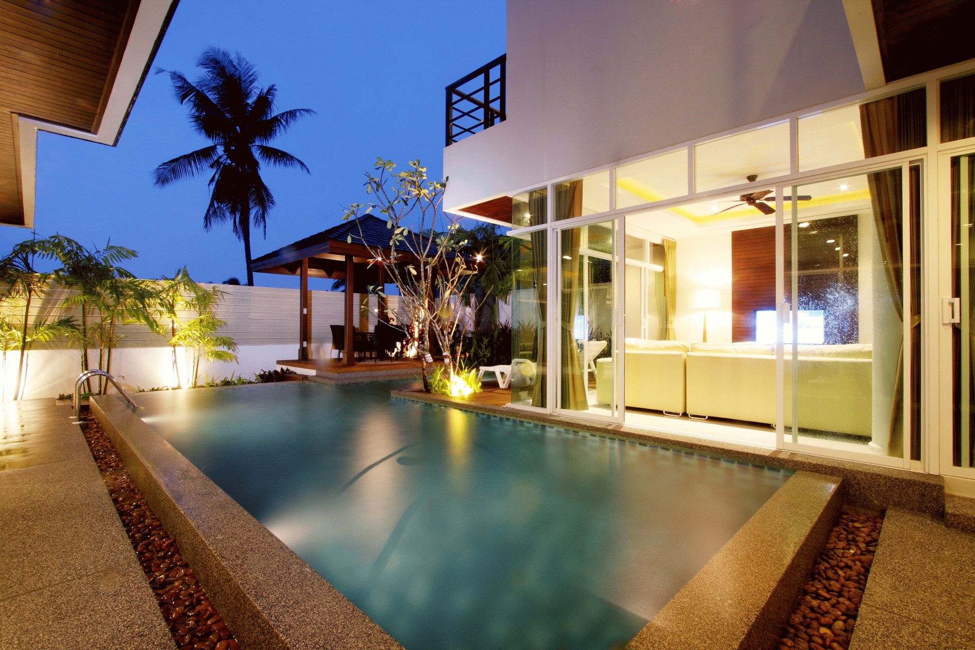 4 bedroom villa in Rawai