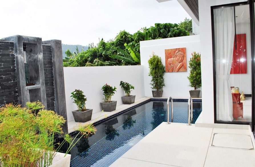 3 bedroom villa walking distance to Nai Harn beach