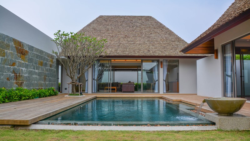 3 bedroom newly build Asian style villa in Bangtao