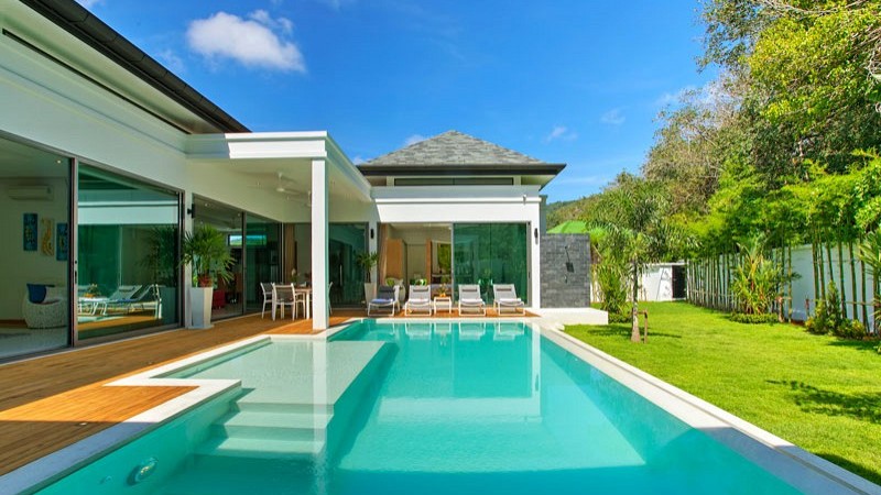 2 bedroom elegant villa in Nai Harn