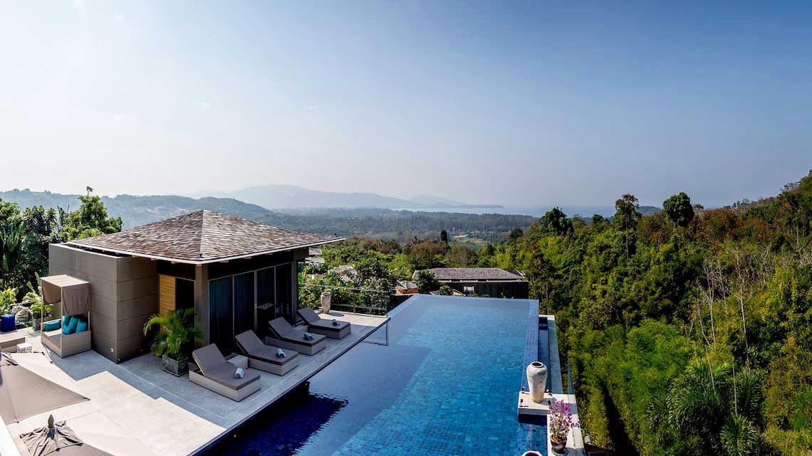 6 bedroom villa with stunning views in Layan