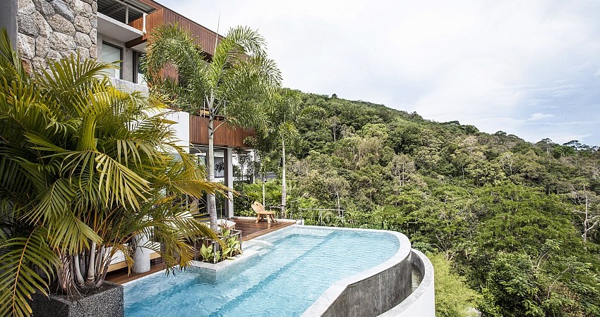 4 bedroom sea view villa in Bangtao hills