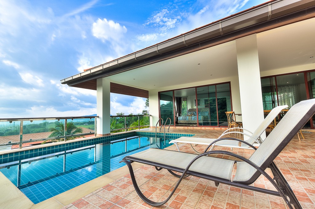 5 bedroom villa in Chalong hill