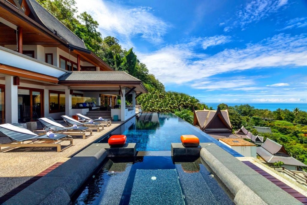 5 bedroom unique sea view villa in Surin