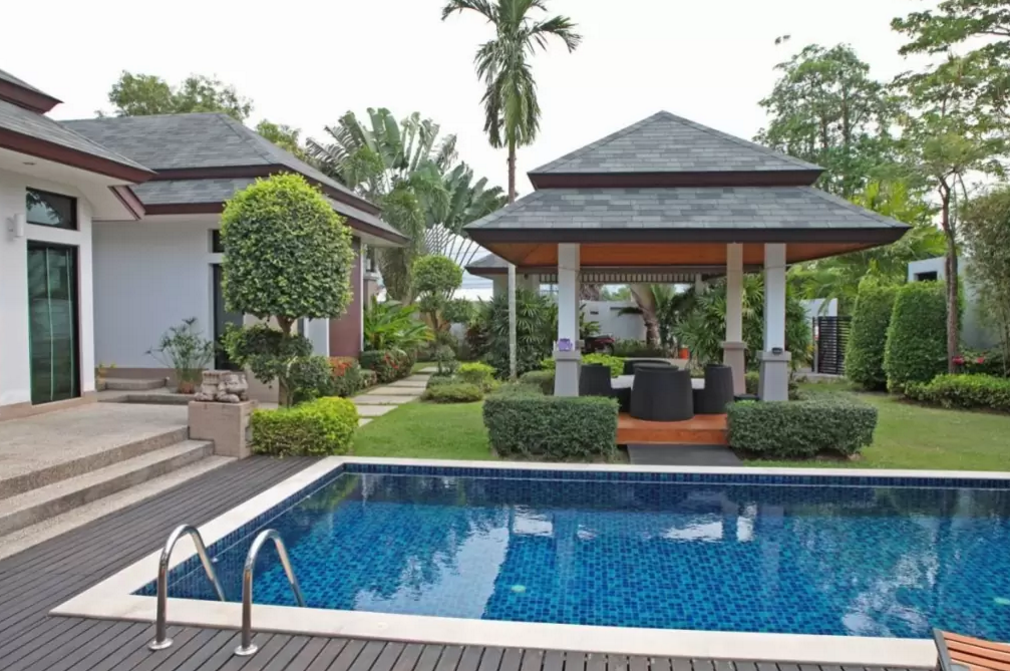 3 bedroom villa near Layan beach