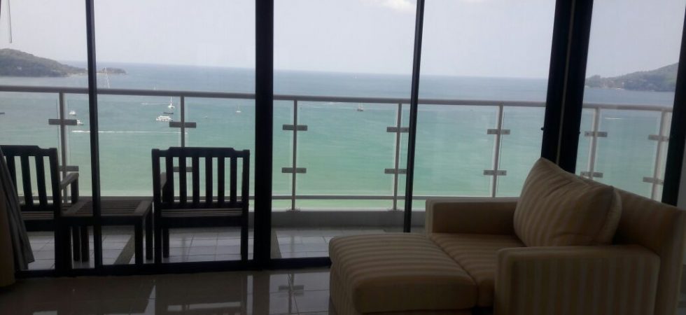 3 bedroom beachfront apartment in Patong