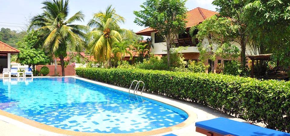 4 bedroom spacious house in Kamala with common pool