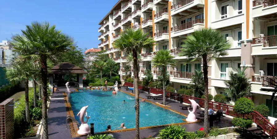 1 bedroom apartment for resale in the center of Patong