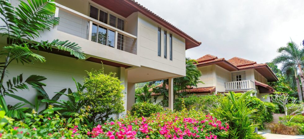 3 bedroom villa inside gated community 2 minutes walk to Kata beach