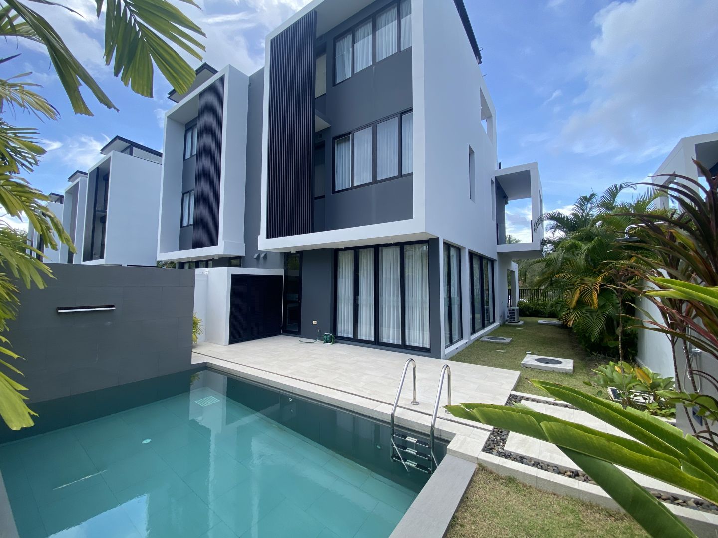 3 bedroom pool villa in Laguna Park Bangtao